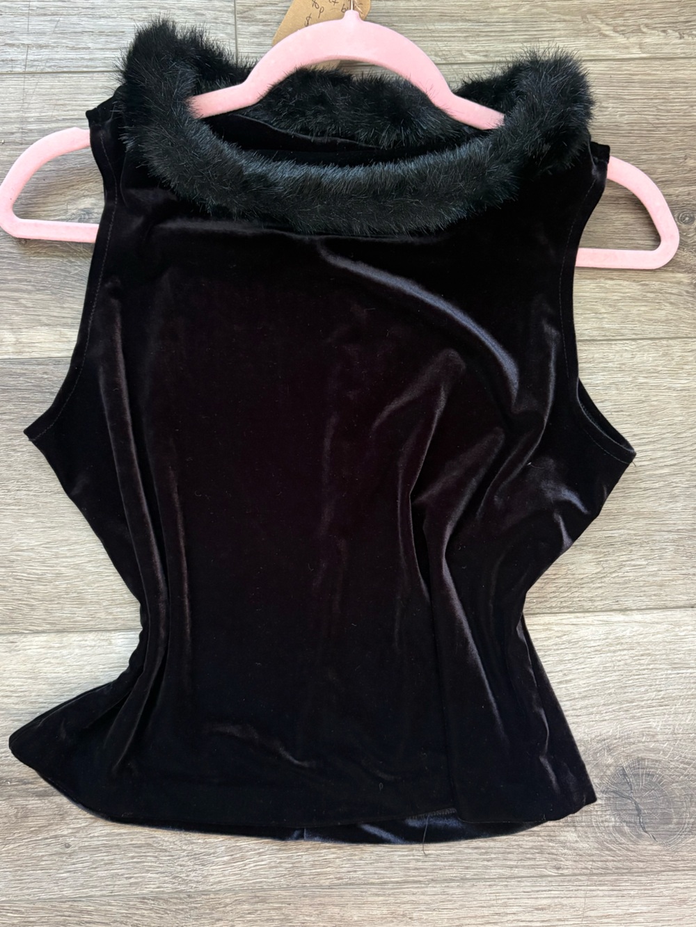 Black Velvet Sleeveless Top with Faux-Fur Collar